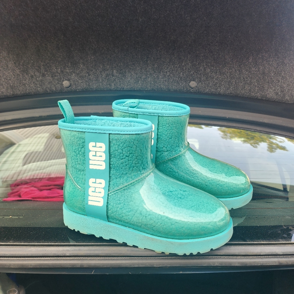 UGG Womens Aqua Boots